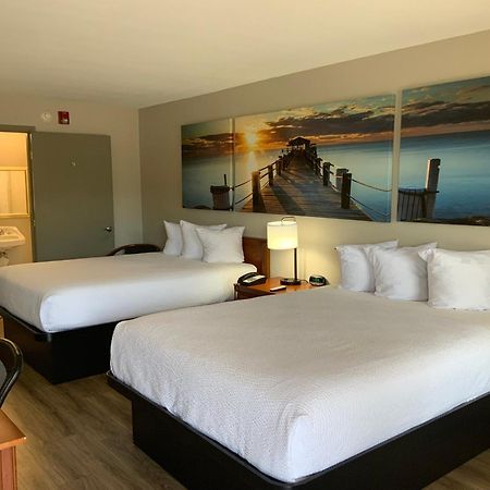 Days Inn By Wyndham Lake City I-10 Екстер'єр фото